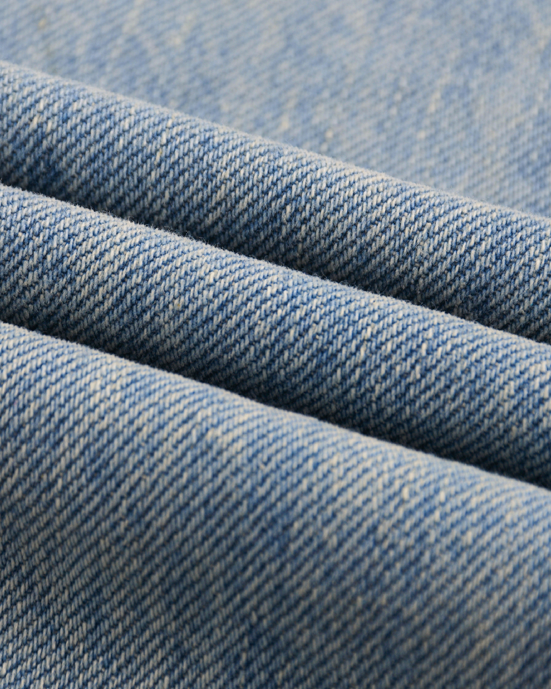 BLUE RAW HEM DENIM JEANS